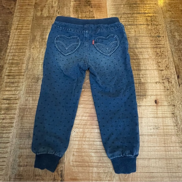 Levi’s 2T knit jogger pants with heart 🖤 design and hearts back pockets. - Picture 4 of 10